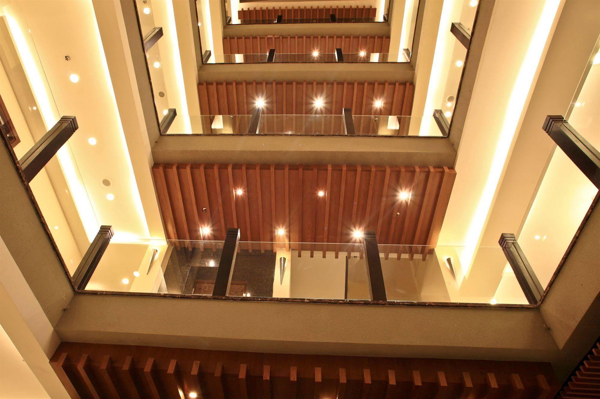 Valentine Hotel Hô Chi Minh-Ville Extérieur photo